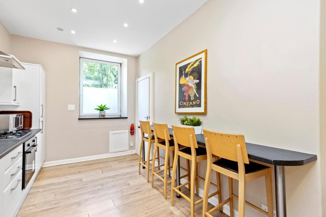 דירות אדינבורו Joivy Cosy 3Bed Family Flat Near Leith מראה חיצוני תמונה